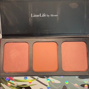 Limelife blush palette